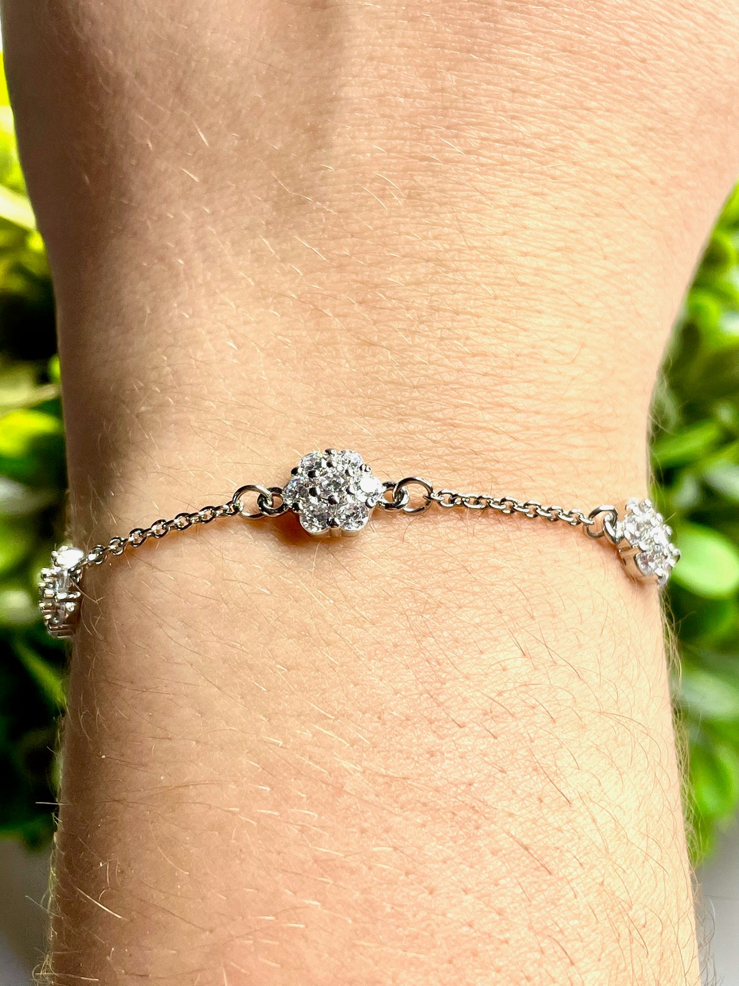 Silver Flower Bracelet Rhodium,